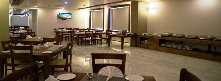 1639/Hyphen Ujjwal Premier Hotel - Jaipur 04.jpg